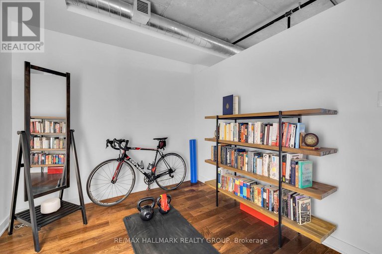 28932807/638-340-mcleod-street/ottawa-centre/ottawa/ontario/K2P1A4_33