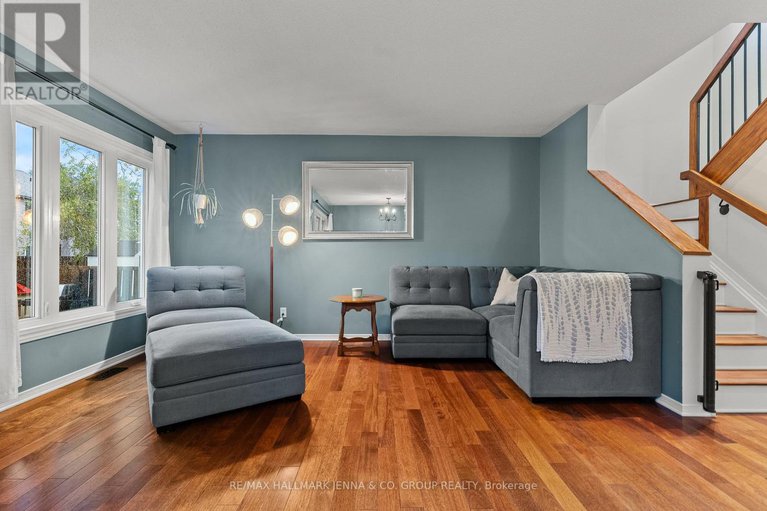 28966190/364-stoneway-drive/barrhaven-east/ottawa/ontario/K2G6G7_16