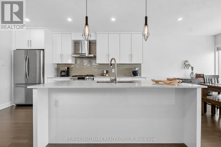 29397820/247b-ferland-street/vanier/ottawa/ontario/K1L7T5_15