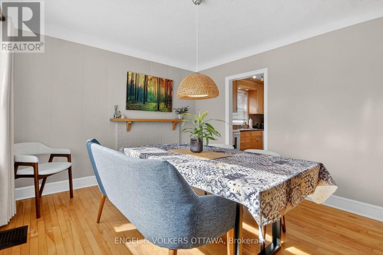 29397615/1235-erie-avenue/ridgemont/ottawa/ontario/K1V6G5_14