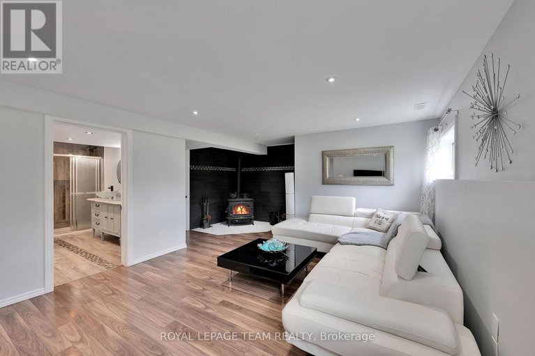 28504851/883-craig-road/north-grenville-twp-kemptville-south/north-grenville/ontario/K0G1S0_37