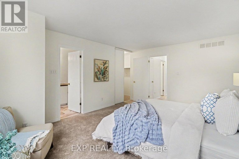 29555754/6322-sablewood-place/chapel-hill/ottawa/ontario/K1C7M6_21