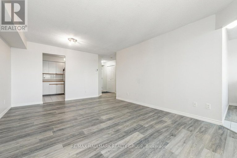 29437615/1009-1025-grenon-avenue/fairfield-heights/ottawa/ontario/K2B8S5_13