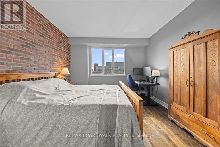 29332686/ph804-320-mcleod-street/ottawa-centre/ottawa/ontario/K2P1A3_22