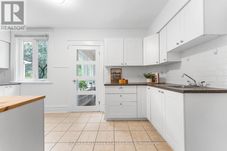 28804582/494-parkdale-avenue/ottawa-west/ottawa/ontario/K1Y1H6_9