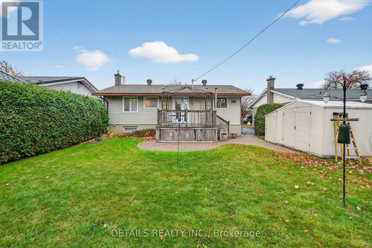 29077248/1031-connaught-avenue/queensway-terrace-north/ottawa/ontario/K2B5N2_39