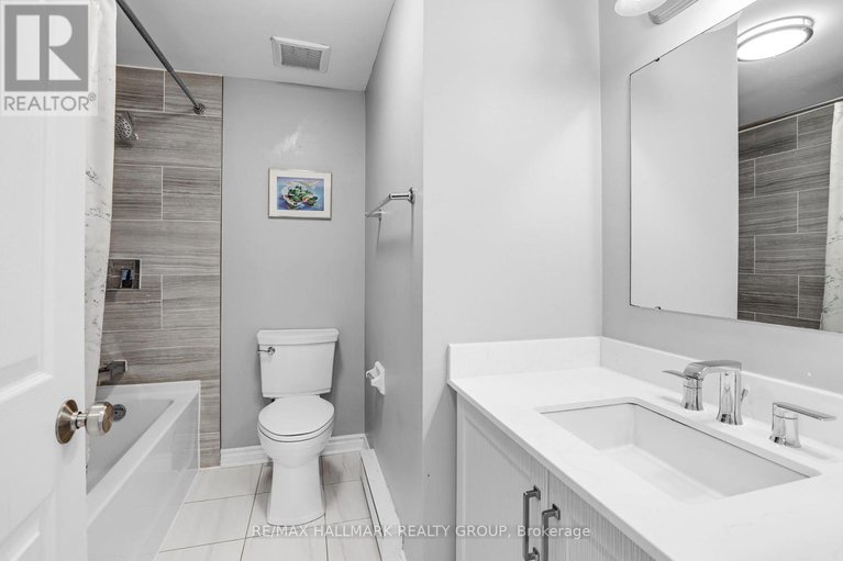28506947/3b-woodvale-green/craig-henrywoodvale/ottawa/ontario/K2G4G9_21