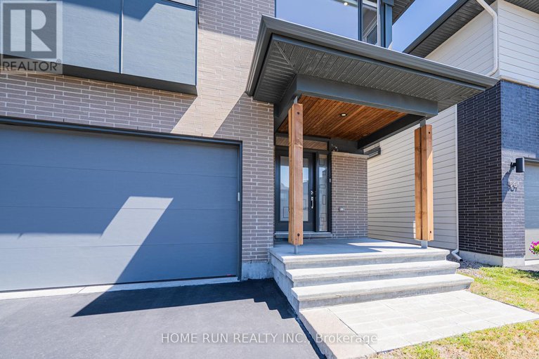 29069528/899-ralph-hennessy-avenue/riverside-southgloucester-glen/ottawa/ontario/K1X0B1_2