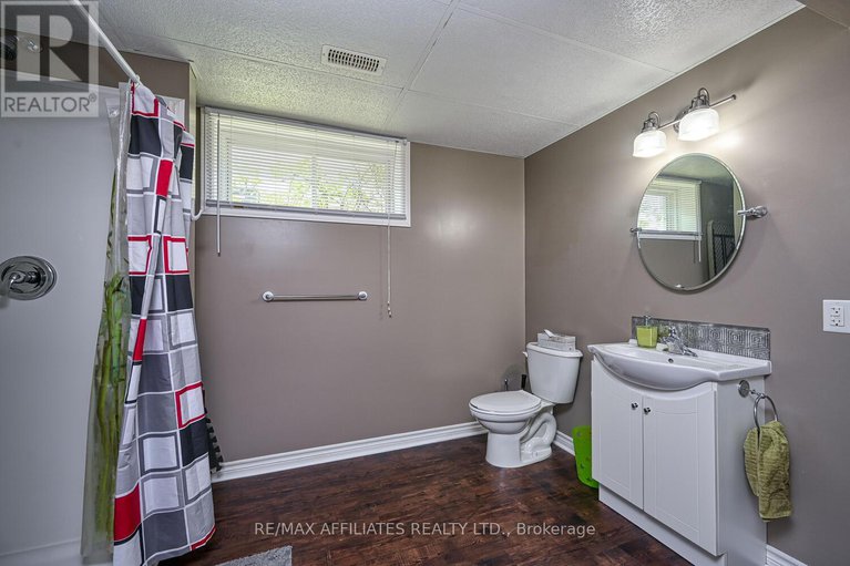 28567614/30-lee-avenue/smiths-falls/smiths-falls/ontario/K7A0A2_23