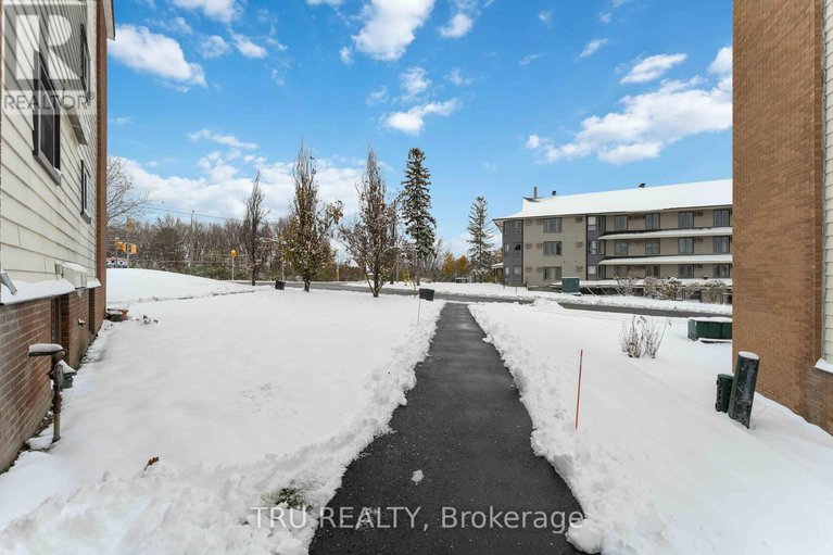 29172922/8-898-elmsmere-road/beacon-hill-south/ottawa/ontario/K1J7T6_19