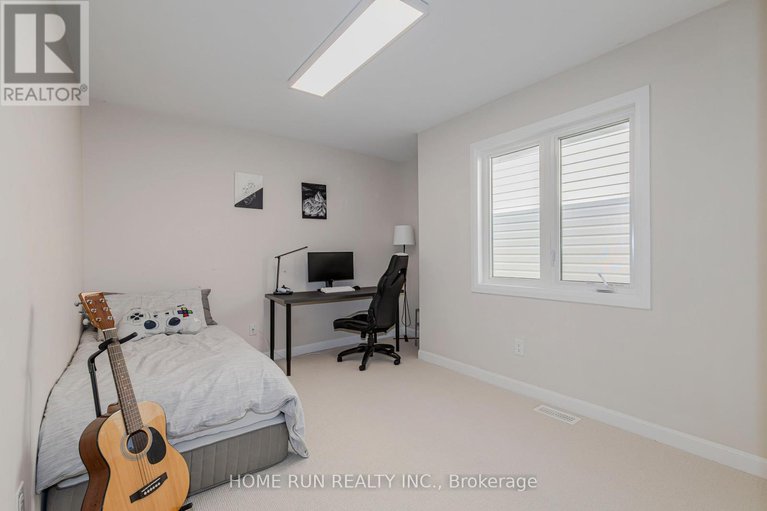 28407029/102-asper-trail-circle/emerald-meadowstrailwest/ottawa/ontario/K2M0L1_35