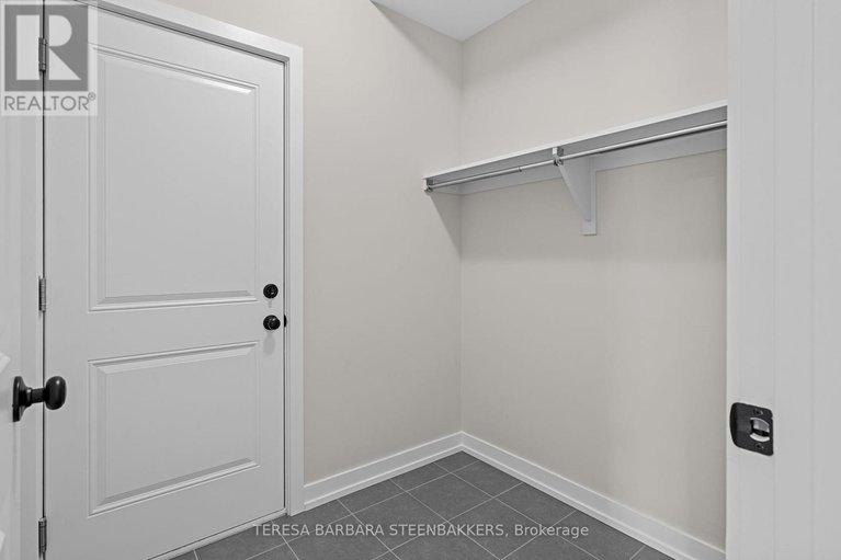 27846095/747-kenny-gordon-avenue-n/riverside-southgloucester-glen/ottawa/ontario/K4M0X9_8