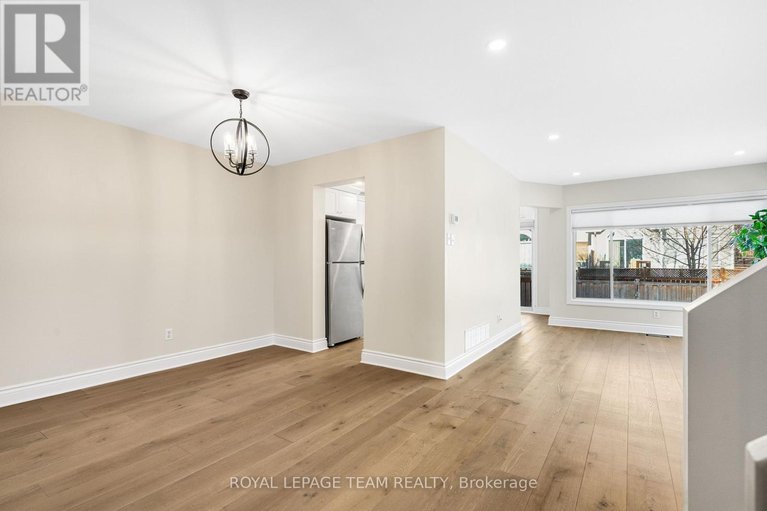 29668380/1925-windwood-place/chapel-hill/ottawa/ontario/K1C7K7_3