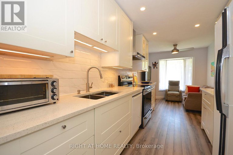28476739/77-winchester-drive/glencairnhazeldean/ottawa/ontario/K2L2R3_6