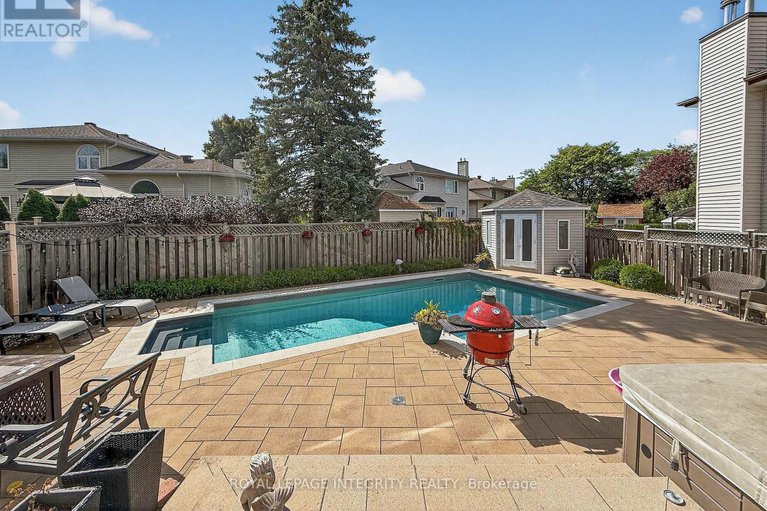 29364107/1380-diane-crescent/fallingbrookridgemount/ottawa/ontario/K4A2N8_50