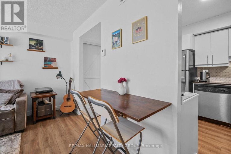 29645636/604-199-kent-street/ottawa-centre/ottawa/ontario/K2P2K8_16