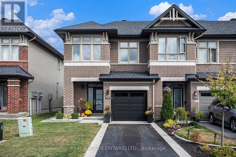 28928628/767-cairn-crescent/mer-bleuebradley-estatesanderson-park/ottawa/ontario/K1W0P4_1