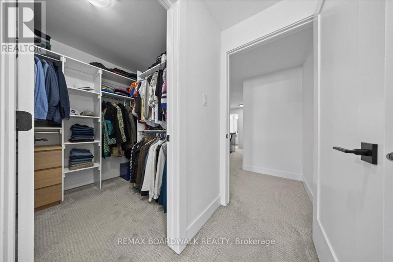 29432300/1535-kamouraska-circle/chateauneuf/ottawa/ontario/K1C3J1_35