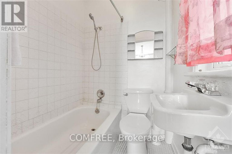 28368285/274-bell-street-s/west-centre-town/ottawa/ontario/K1S4J8_29