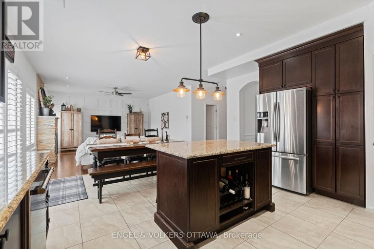 29512841/407-landswood-way/stittsville-south/ottawa/ontario/K2S0A3_10