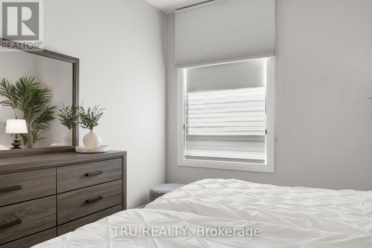 28771647/102-100-cortile-private/riverside-southgloucester-glen/ottawa/ontario/K1V2S8_35