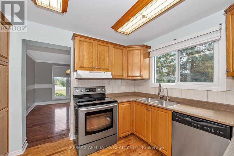 28655117/101-carterfarm-crescent/huntley-ward-south-west/ottawa/ontario/K0A1L0_14
