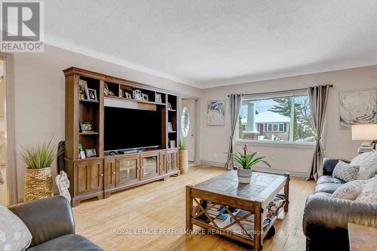 29251027/103-glynn-avenue/overbrook/ottawa/ontario/K1K1S7_4