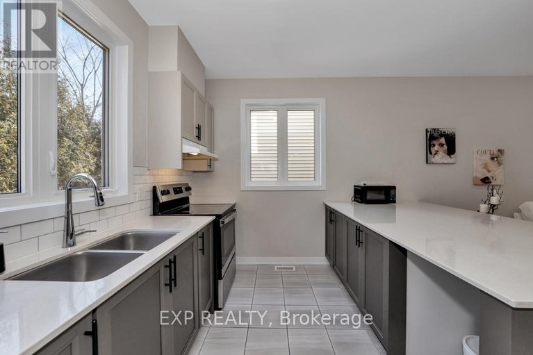 29363972/279-falsetto-street/mer-bleuebradley-estatesanderson-park/ottawa/ontario/K1W0S4_13