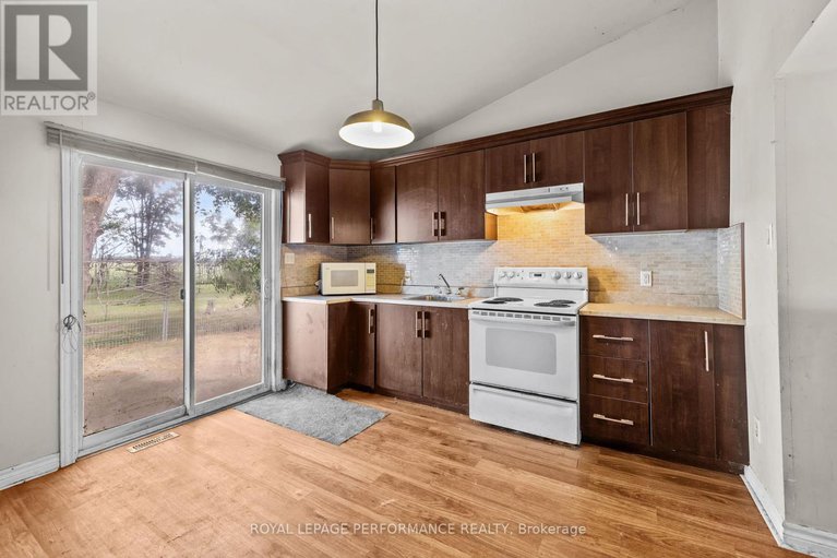 28783228/721-st-thomas-road/embrun/russell/ontario/K0A1W0_37