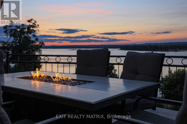 28387105/3835-old-highway-17/clarencerockland-twp/clarence-rockland/ontario/K4K1W2_25