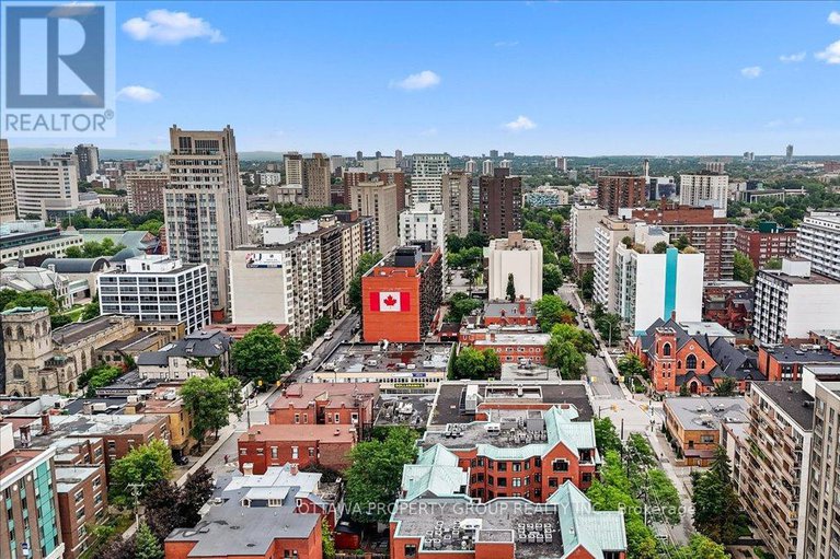 28772338/402-215-somerset-street-w/ottawa-centre/ottawa/ontario/K2P0J1_17