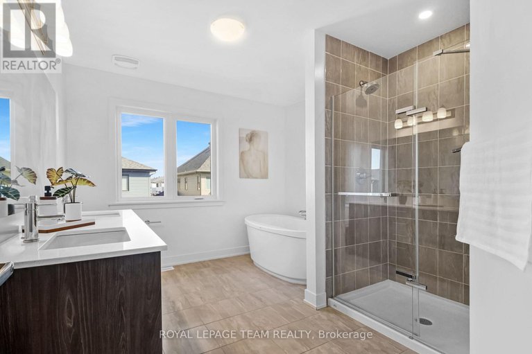 29156187/76-big-dipper-street/riverside-southgloucester-glen/ottawa/ontario/K4M0L8_22