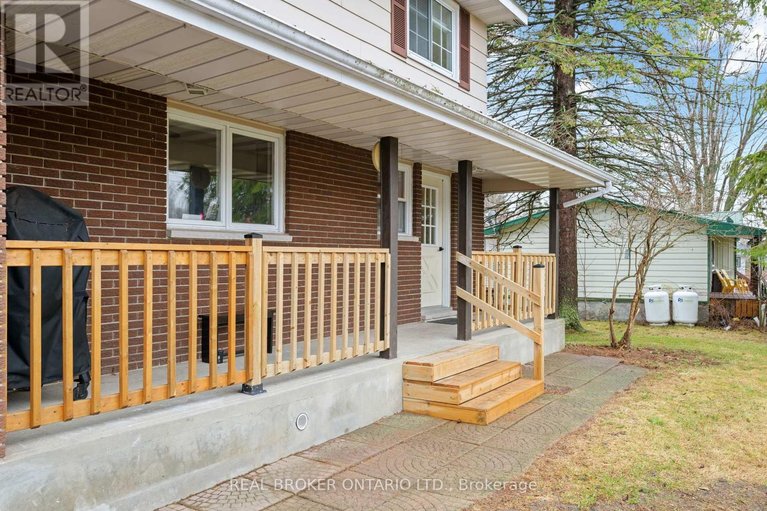 29618338/15658-county-43-road/north-stormont-finch-twp/north-stormont/ontario/K0C1K0_6