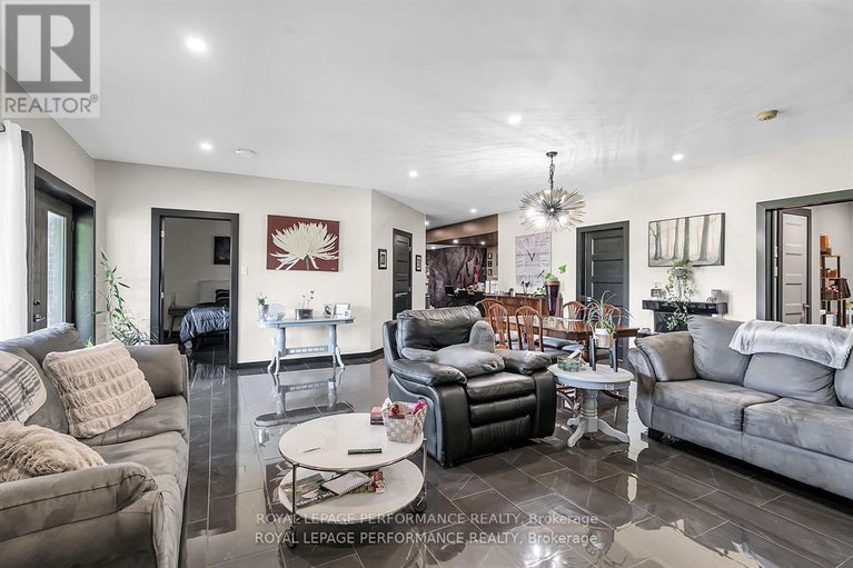 29337350/19-george-patrick-drive/long-sault/south-stormont/ontario/K0C1P0_39