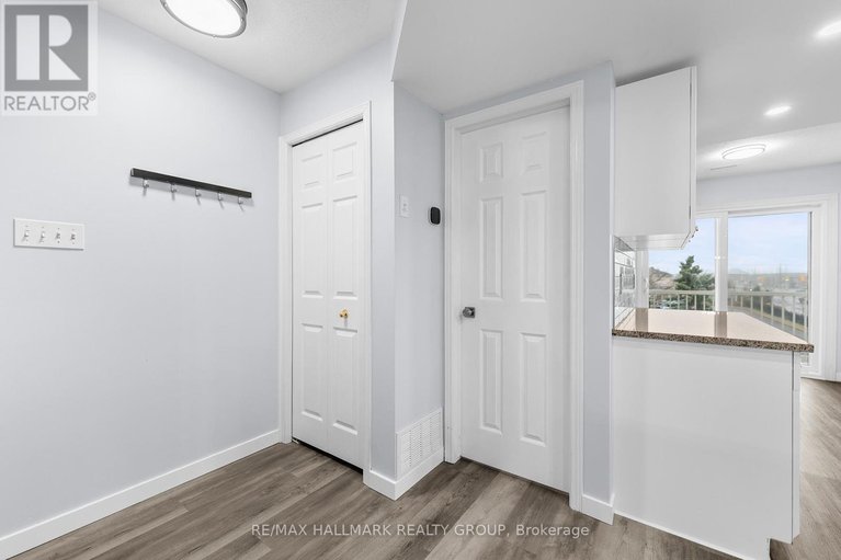 29622541/12-lakepointe-drive/avalon-east/ottawa/ontario/K4A5E3_14