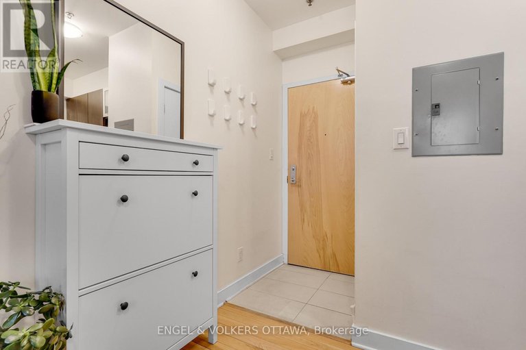 29426650/104-360-cumberland-street/lower-townbyward-market/ottawa/ontario/K1N0B1_6