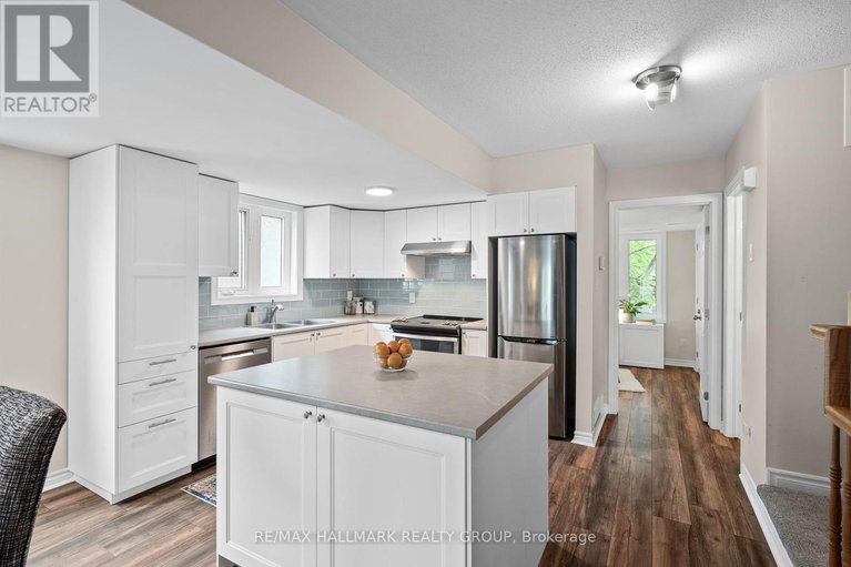 28457131/1340-guthrie-street/leslie-park/ottawa/ontario/K2H1G8_12