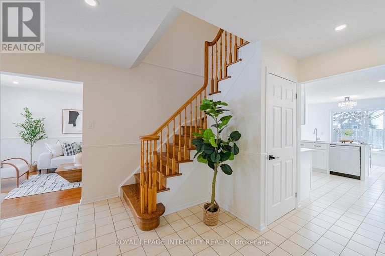 29486771/559-arc-en-ciel-street/fallingbrookgardenway-south/ottawa/ontario/K4A3J1_22
