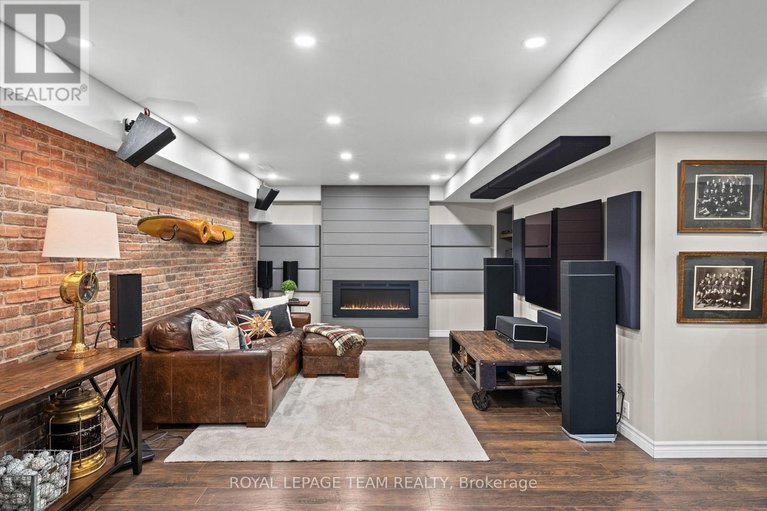 29403241/5557-pettapiece-crescent/manotick-village-manotick-estates/ottawa/ontario/K4M1C5_39