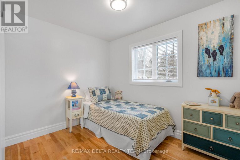 29348582/261-agathe-street/clarencerockland-twp/clarence-rockland/ontario/K4K1K7_14