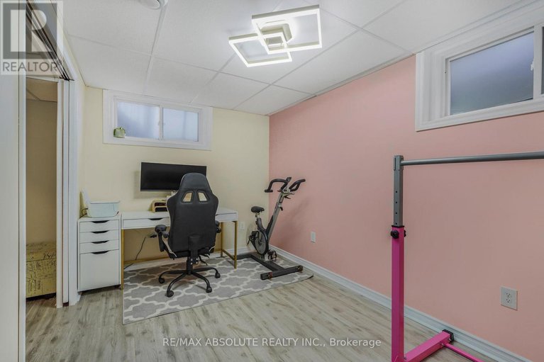 29664919/229-mica-crescent/town-of-rockland/clarence-rockland/ontario/K4K0E3_30