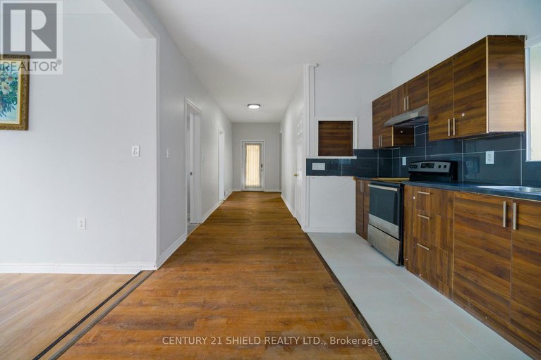 29158805/21927-main-street/north-glengarry-lochiel-twp/north-glengarry/ontario/K0B1H0_16