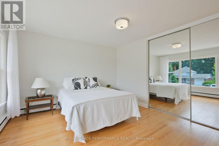 28506463/181-northwestern-avenue/ottawa-westtunneys-pasture/ottawa/ontario/K1Y0M1_12
