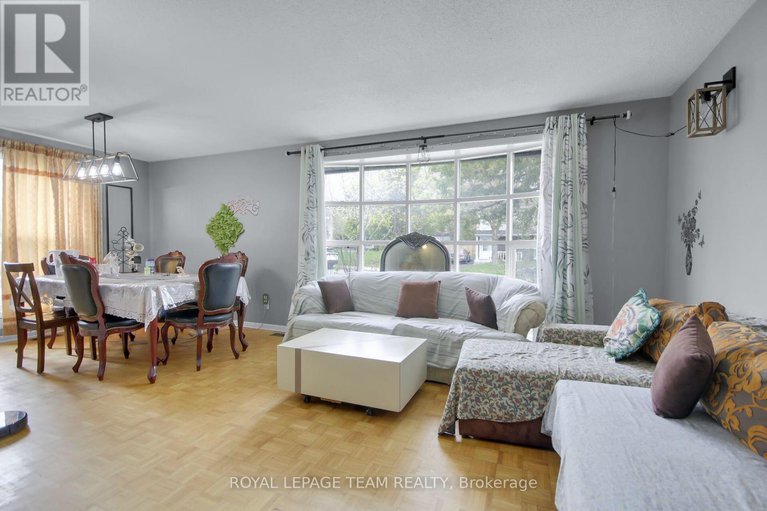 28494304/52-bowhill-avenue/borden-farmstewart-farmcarleton-heightsparkwood-hills/ottawa/ontario/K2E6S7_16