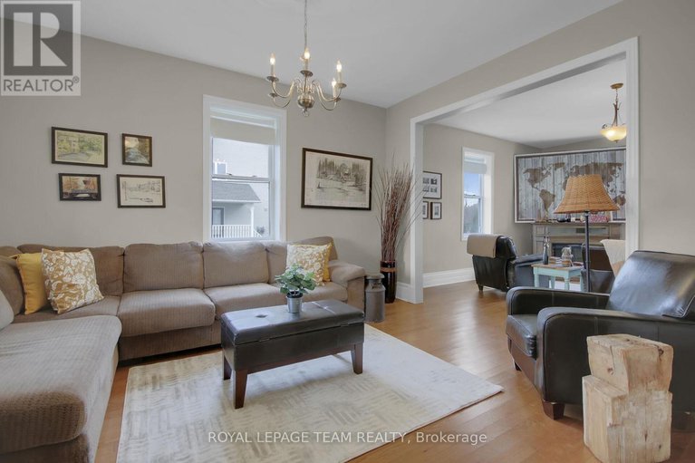 28403299/1456-meadow-drive/greely/ottawa/ontario/K4P1B1_8