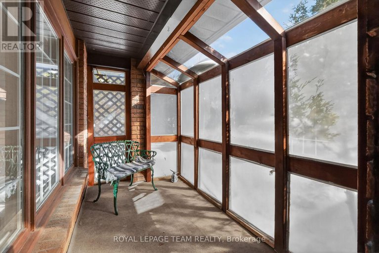 29365768/38-maple-grove-road/katimavik/ottawa/ontario/K2L3K8_5