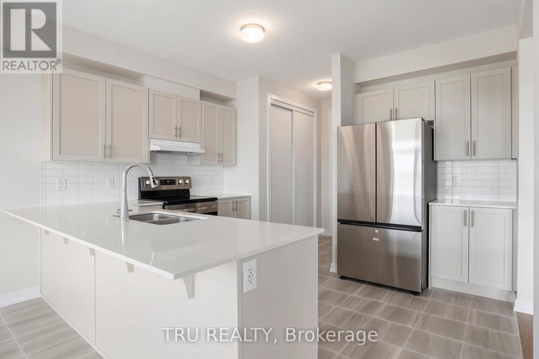 28628636/531-oldenburg-avenue/btwn-franktown-rd-fallowfield-rd/ottawa/ontario/K0A2Z0_10