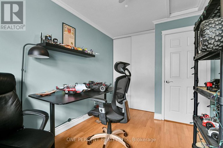 29578723/311-southcrest-private/brookfield-gardens/ottawa/ontario/K1V2B7_23