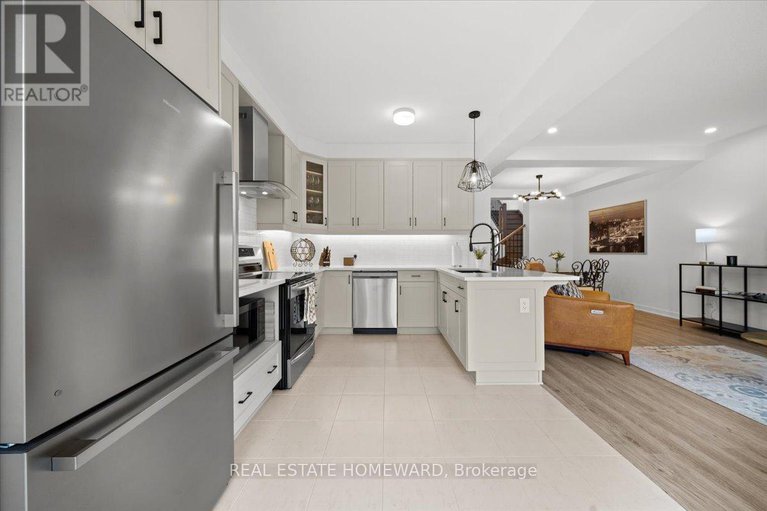 29194288/52-kindred-row/stittsville-north/ottawa/ontario/K2S3A1_7