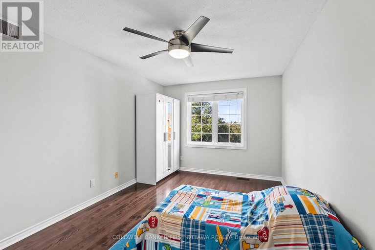 28994506/16-wrenwood-crescent/centrepointe/ottawa/ontario/K2G5V4_28